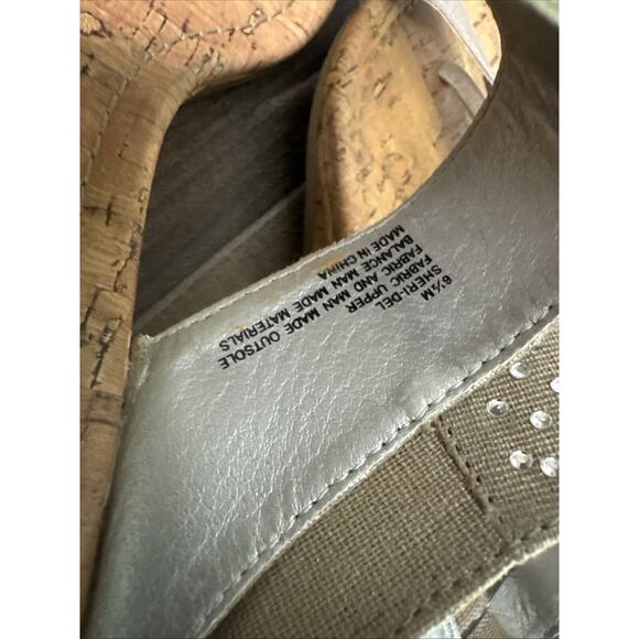 Rampage‎ Sheryl Thong Sandals Wedges Tan With Rhinestones Size 6.5 Women’s - Picture 5 of 6